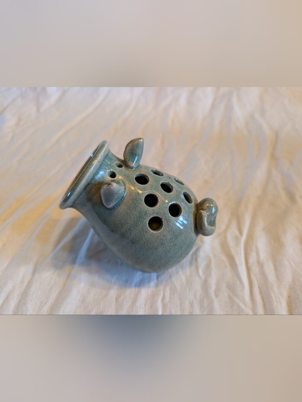 2/60$ Vintage Pig Floral Frog Vase in Seafoam Green